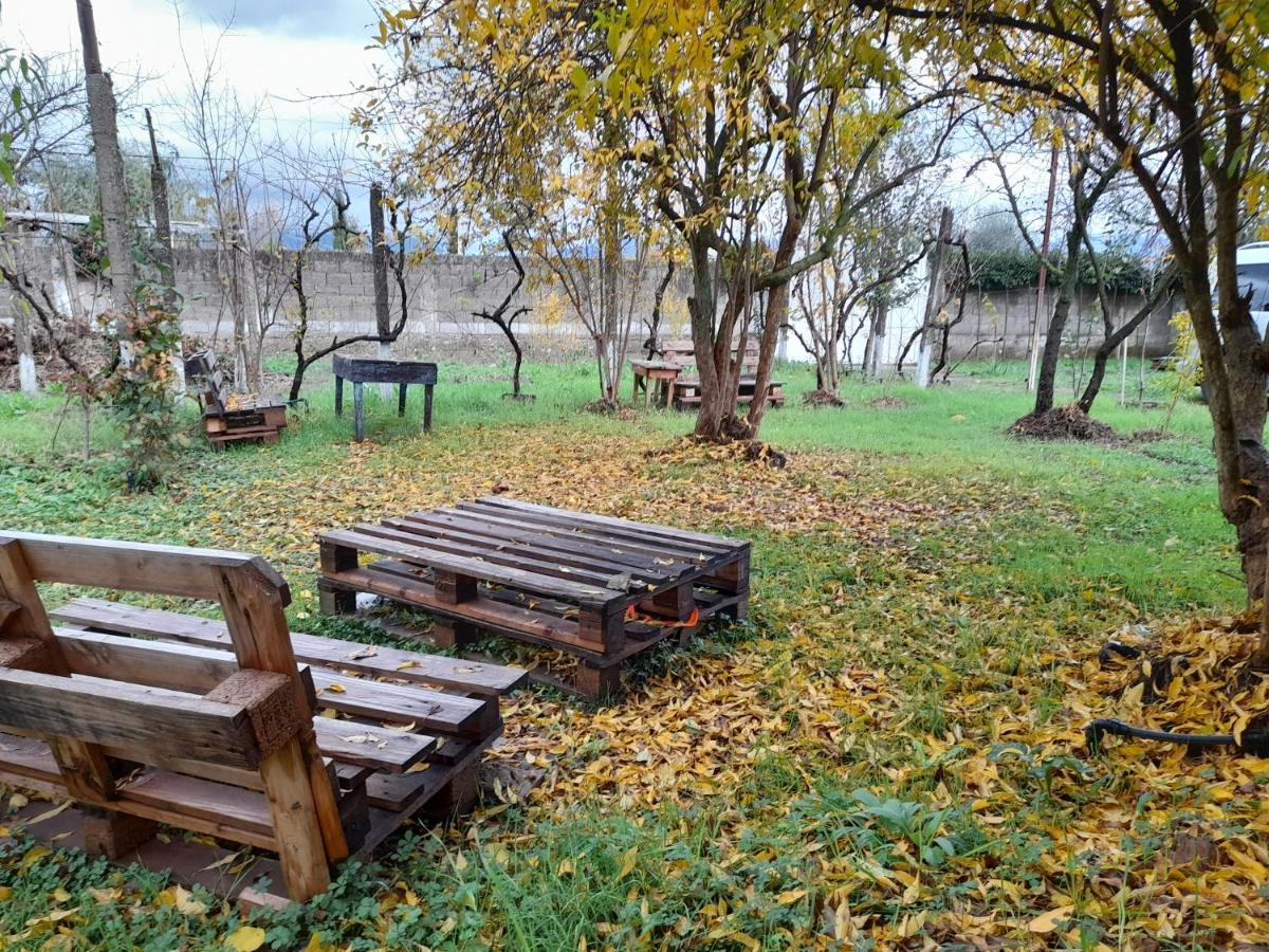 Chateau Sukaj Ljaknasi Extérieur photo