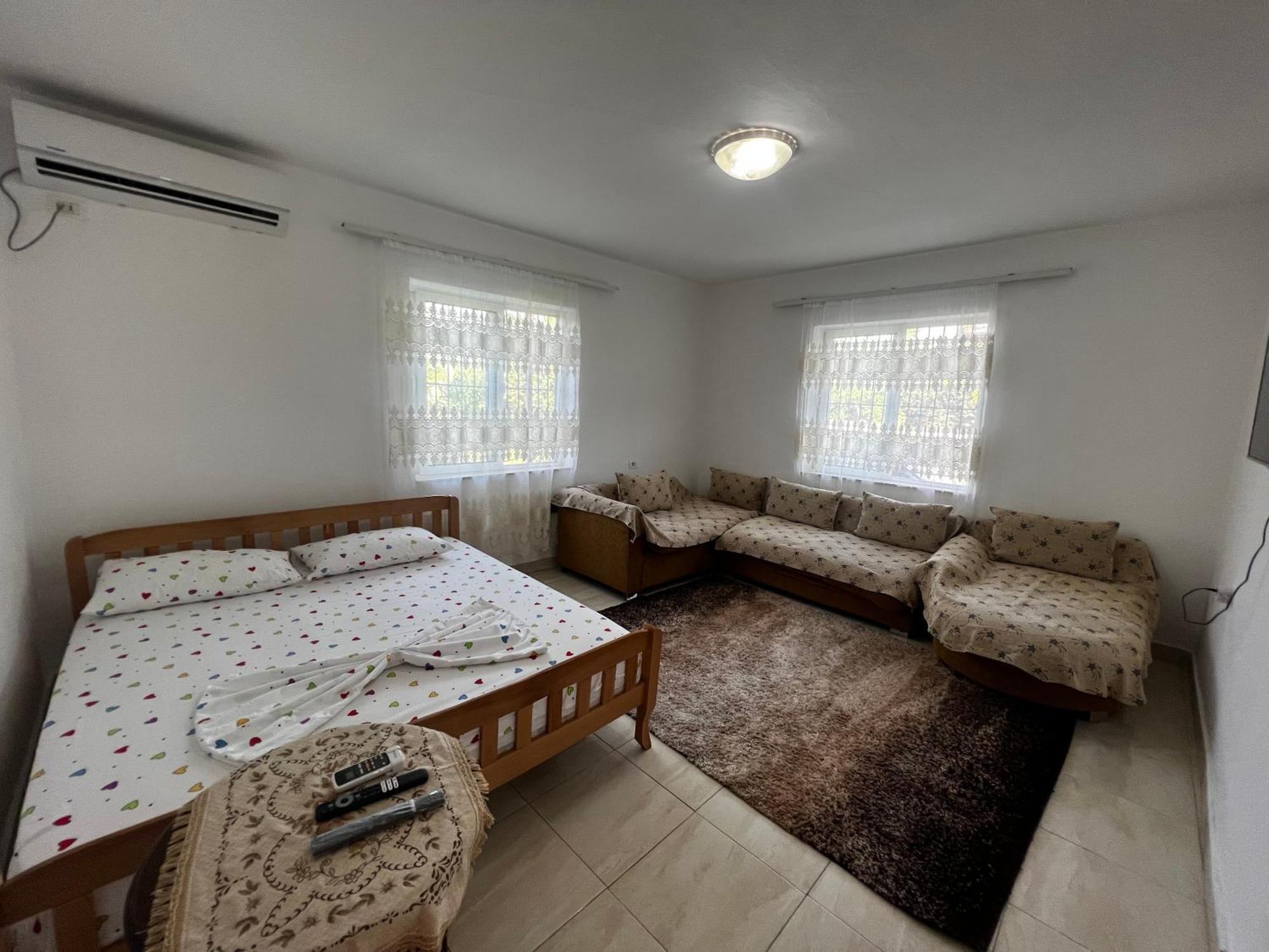 Chateau Sukaj Ljaknasi Extérieur photo