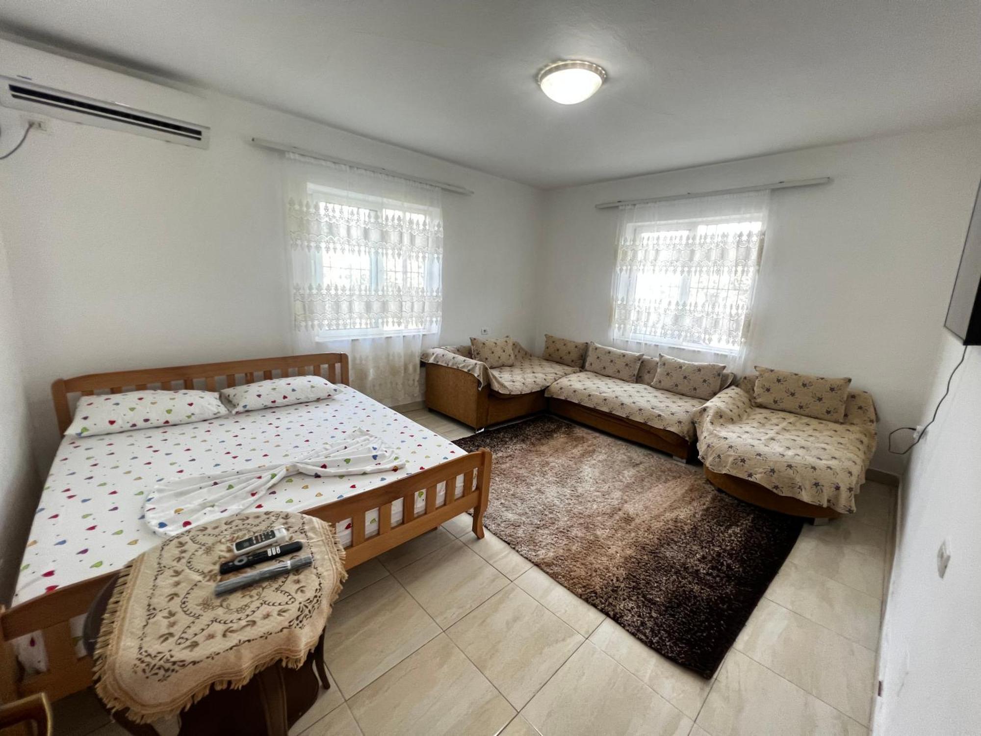 Chateau Sukaj Ljaknasi Extérieur photo